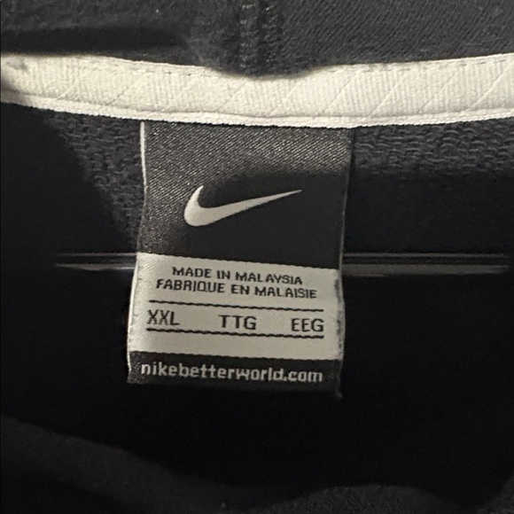 Nike Black & Yellow Iowa Hawkeyes Pullover Hoodie - Picture 2 of 6